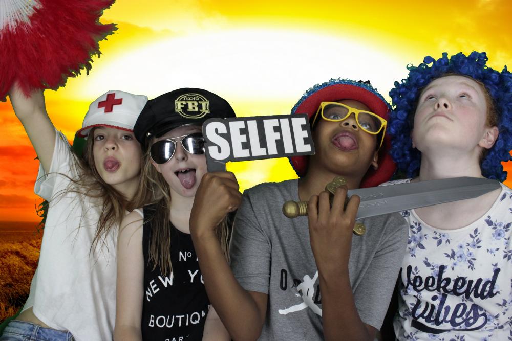 Fun Day | View more photos from the event at gallery.myphotoboothexperience.co.uk/u/MyPhotoBoothExperienceLtd/Fun-Day